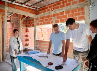 Achával recorrió la obra de ampliación de la Casa de Abrigo Achával recorrió la obra de ampliación de la Casa de Abrigo