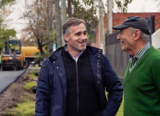 Achával recorrió las nuevas obras de asfaltos de Zelaya Achával recorrió las nuevas obras de asfaltos de Zelaya