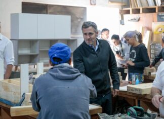 Achával acompañó el inicio de clases en el Centro de Formación Profesional Fortabat Achával acompañó el inicio de clases en el Centro de Formación Profesional Fortabat