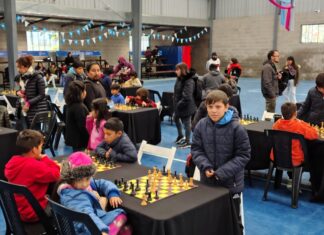 Leo Torales se coronó en el torneo abierto efectuado en el Club Municipal Luchetti Leo Torales se coronó en el torneo abierto efectuado en el Club Municipal Luchetti
