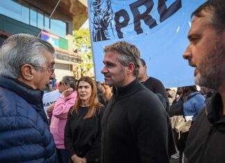 Achával acompañó a miles de pilarenses en apoyo a Cristina Achával acompañó a miles de pilarenses en apoyo a Cristina