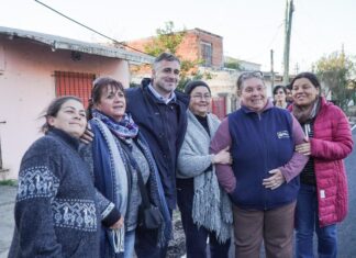 Achával recorrió las nuevos asfaltos en Los Tilos Achával recorrió las nuevos asfaltos en Los Tilos
