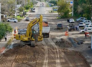 Achával recorrió las nuevas obras que transformarán el ingreso a Manzanares Achával recorrió las nuevas obras que transformarán el ingreso a Manzanares