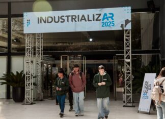 Achával y Peralta participaron del cierre de la exitosa feria IndustrializAr Achával y Peralta participaron del cierre de la exitosa feria IndustrializAr