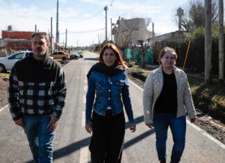 Soledad Peralta recorrió los nuevos asfaltos de Derqui Soledad Peralta recorrió los nuevos asfaltos de Derqui