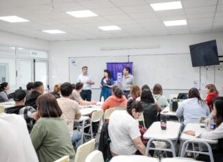 Achával visitó la Universidad Nacional de Pilar a dos años de que se convirtió en Ley Achával visitó la Universidad Nacional de Pilar a dos años de que se convirtió en Ley
