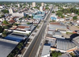 Achával recorrió el segundo tramo finalizado de la obra de transformación de la Ruta 8 Achával recorrió el segundo tramo finalizado de la obra de transformación de la Ruta 8