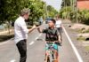 Achával recorrió los nuevos asfaltos de Villa Rosa Achával recorrió los nuevos asfaltos de Villa Rosa