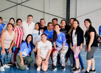 Achával acompañó las actividades del Centro Comunitario “Papa Francisco” junto a vecinos Achával acompañó las actividades del Centro Comunitario “Papa Francisco” junto a vecinos