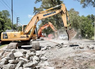 Achával recorrió el avance de la obra hidráulica de la ruta 234 en Derqui Achával recorrió el avance de la obra hidráulica de la ruta 234 en Derqui