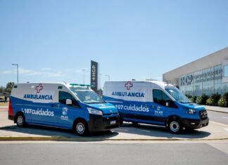 Achával presentó dos nuevas ambulancias para el sistema de salud de todo Pilar Achával presentó dos nuevas ambulancias para el sistema de salud de todo Pilar
