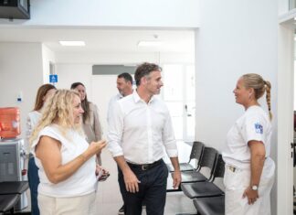 Achával recorrió el Centro de Atención Primaria de Astolfi Achával recorrió el Centro de Atención Primaria de Astolfi