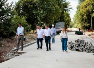 Achával recorrió la obra hidráulica de El Rocío que sigue avanzando Achával recorrió la obra hidráulica de El Rocío que sigue avanzando