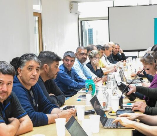 Paritaria bonaerense: el Gobierno reabre la negociación salarial con ATE Paritaria bonaerense: el Gobierno reabre la negociación salarial con ATE