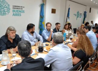 Paritaria bonaerense: los gremios rechazaron la oferta de recomposición salarial Paritaria bonaerense: los gremios rechazaron la oferta de recomposición salarial