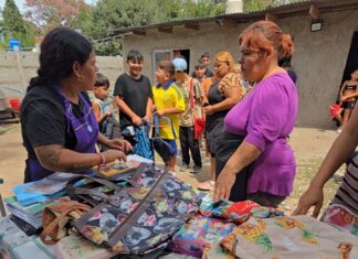 Costureras Solidarias de Pilar entregaron útiles escolares en comedores y merenderos Costureras Solidarias de Pilar entregaron útiles escolares en comedores y merenderos