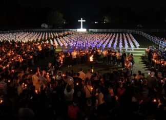 Achával acompañó a los Veteranos de Malvinas en la vigilia del 2 de abril en el Cenotafio Achával acompañó a los Veteranos de Malvinas en la vigilia del 2 de abril en el Cenotafio