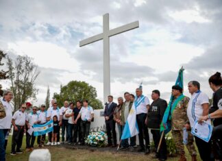 Achával: «Malvinas nos dejó valores para construir un mejor Pilar, una mejor provincia y un mejor país» Achával: "Malvinas nos dejó valores para construir un mejor Pilar, una mejor provincia y un mejor país"