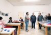 Achával junto a las vecinas de la Casa de Desarrollo Humano de Salas Achával junto a las vecinas de la Casa de Desarrollo Humano de Salas