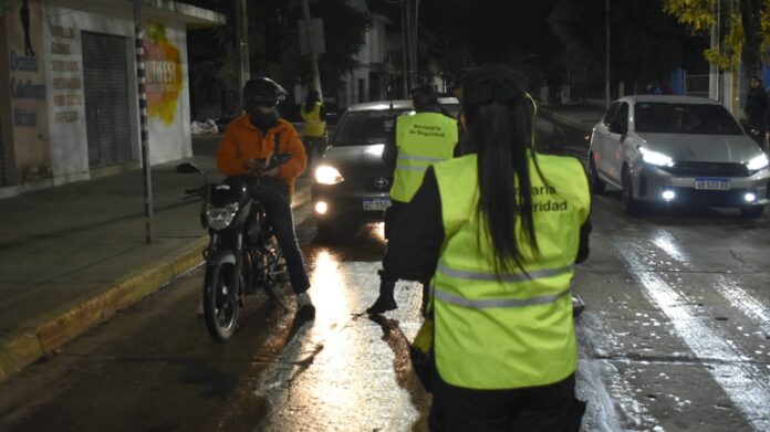 Los procedimientos fueron realizados por la Secretaría de Seguridad junto a la Policía de Pilar. Hubo operativos de saturación en distintas localidades y más de 4.400 personas identificadas.