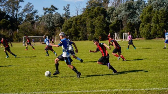 Liga Municipal Sub 18: arrancó el torneo en Derqui con una lluvia de goles y sin empates