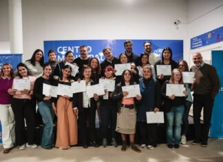 La Escuela Municipal de Desarrollo Humano celebró un nuevo egreso e inicio de ciclo La Escuela Municipal de Desarrollo Humano celebró un nuevo egreso e inicio de ciclo