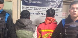 Pilar: le robaron el celular a un adolescente y fueron detenidos mientras intentaban escapar en la estación Pilar: le robaron el celular a un adolescente y fueron detenidos mientras intentaban escapar en la estación
