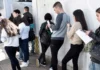 El empleo formal volvió a caer en marzo y el salario mínimo perdió casi 40% de poder adquisitivo El empleo formal volvió a caer en marzo y el salario mínimo perdió casi 40% de poder adquisitivo