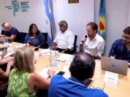 Paritarias bonaerenses: Kicillof convocó a docentes y estatales para negociar una nueva suba salarial Paritarias bonaerenses: Kicillof convocó a docentes y estatales para negociar una nueva suba salarial