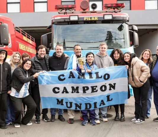 Pilar reconoció a Camilo Martínez luego de ser campeón mundial Pilar reconoció a Camilo Martínez luego de ser campeón mundial