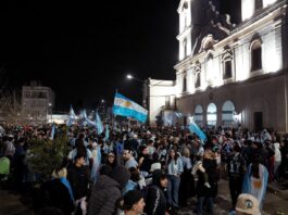 Pilar alentó a la Selección desde el Paseo del Centro Pilar alentó a la Selección desde el Paseo del Centro