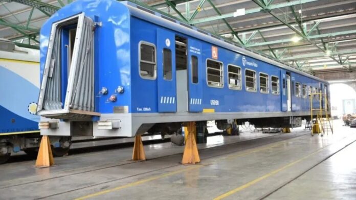 Renuevan formaciones del Tren San Martín con nuevos motores y tecnología LED