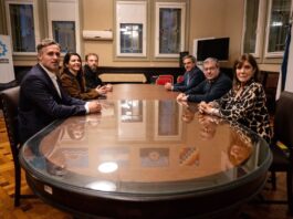 Endeudamiento de los hogares: Achával llevó al Congreso el reclamo de los intendentes peronistas Endeudamiento de los hogares: Achával llevó al Congreso el reclamo de los intendentes peronistas