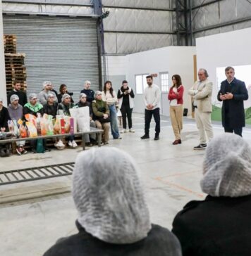 El municipio acompaña a los jóvenes estudiantes en su acercamiento al mundo del trabajo El municipio acompaña a los jóvenes estudiantes en su acercamiento al mundo del trabajo