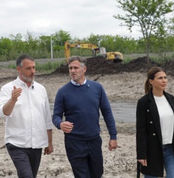 El municipio continúa los trabajos hídricos en ríos y arroyos de Pilar El municipio continúa los trabajos hídricos en ríos y arroyos de Pilar